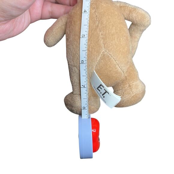 ET the Extra-terrestrial Toy Factory 8in Plush Figure New w/ Tags - Picture 10 of 10